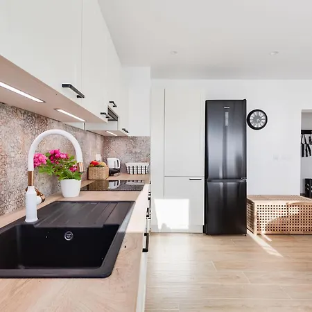Sea & By Interhome *