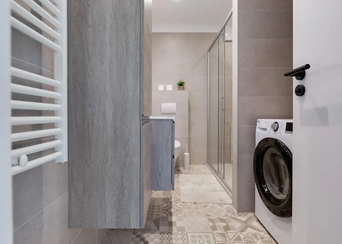 Sea & By Interhome